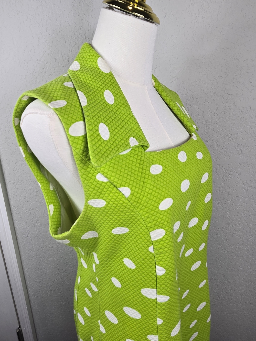 Sleeveless Lime Polka Dot Midi Dress - Picture 4 of 16